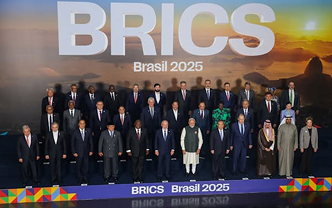 膨張で影響力を失うBRICS（社説）