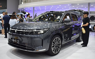 覆る｢BYD以外利益出ない｣　中国NEVが相次ぎ黒字