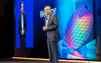 インテルとTSMC、1.4ナノ半導体　競合か協調か